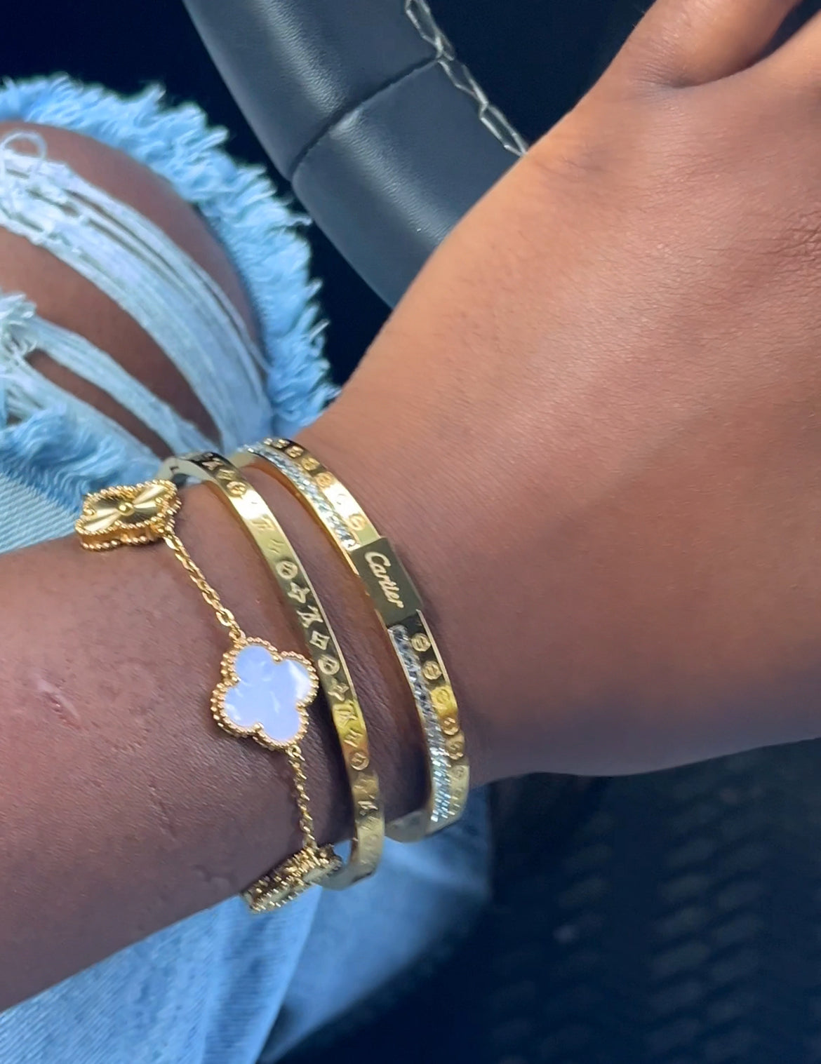 THE GOLDEN MUSE Stack
