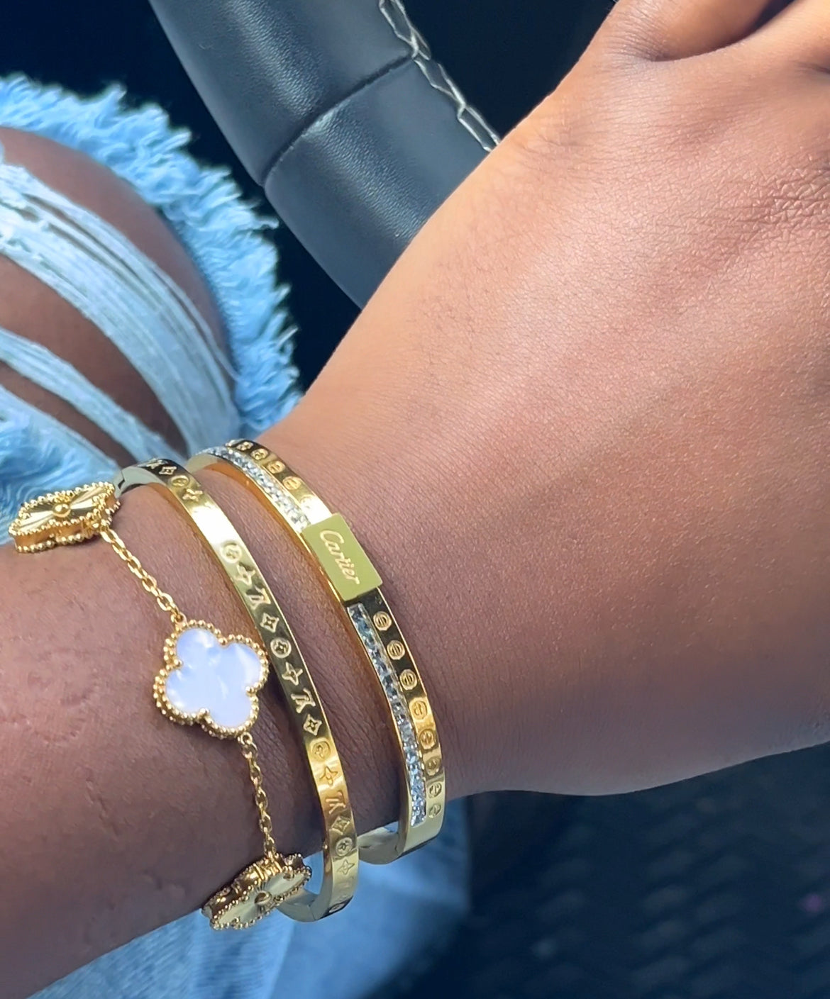 THE GOLDEN MUSE Stack