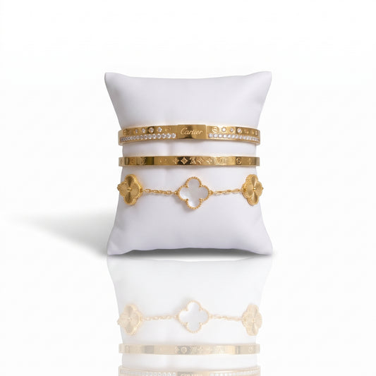 THE GOLDEN MUSE Stack